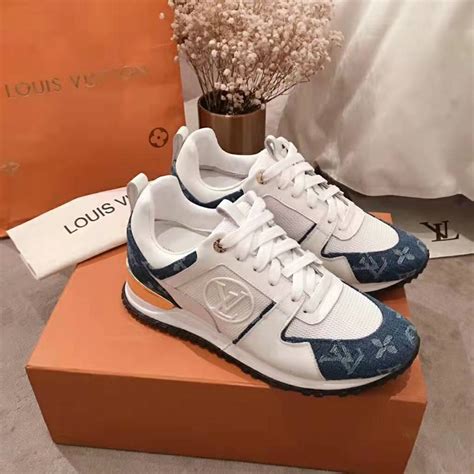 louis vuitton pillen blauw|louis vuitton ladies sneakers.